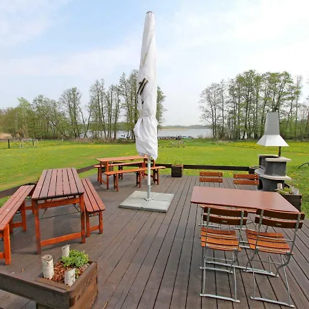 Ferienhof Direkt An Der Mueritz 10030 Apartment