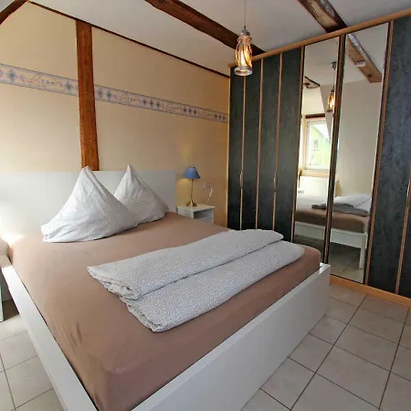 Ferienhof Direkt An Der Mueritz 10030 Apartment *