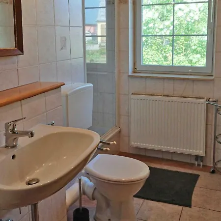 Ferienhof Direkt An Der Mueritz 10030 Apartment *